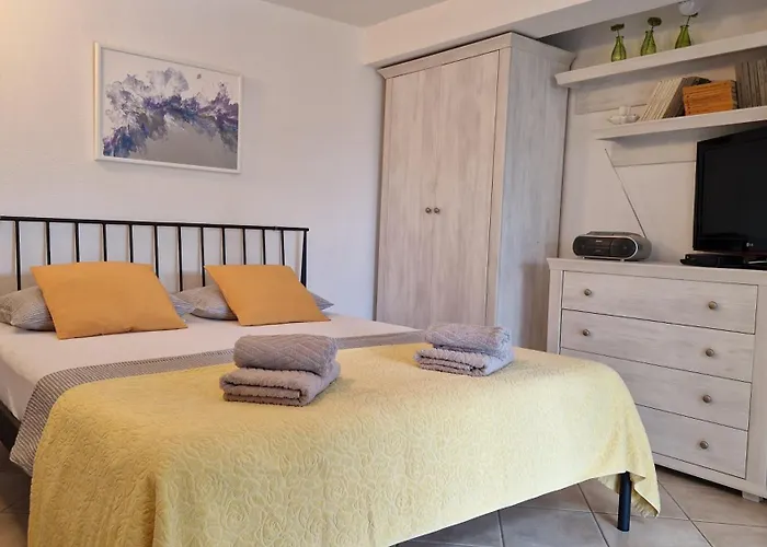 Karla Homestay szállás